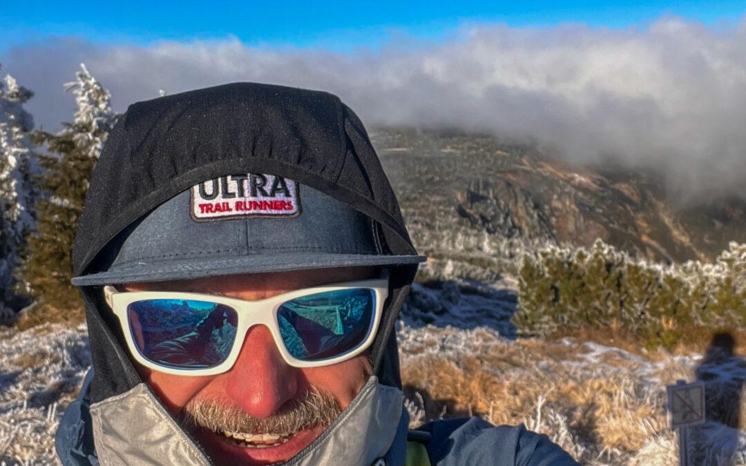 The Onion Theory: The Ultimate Guide to Outdoor Layering for Running, Skiing, Cycling & Hiking (All Seasons)